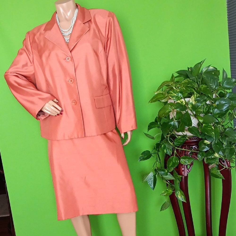Suit Studio Women's Pumpkin 2Pc. Skirt Suit, Sz.20W
